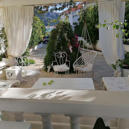 Studio Apartman Villa Juras Башка Екстер'єр фото